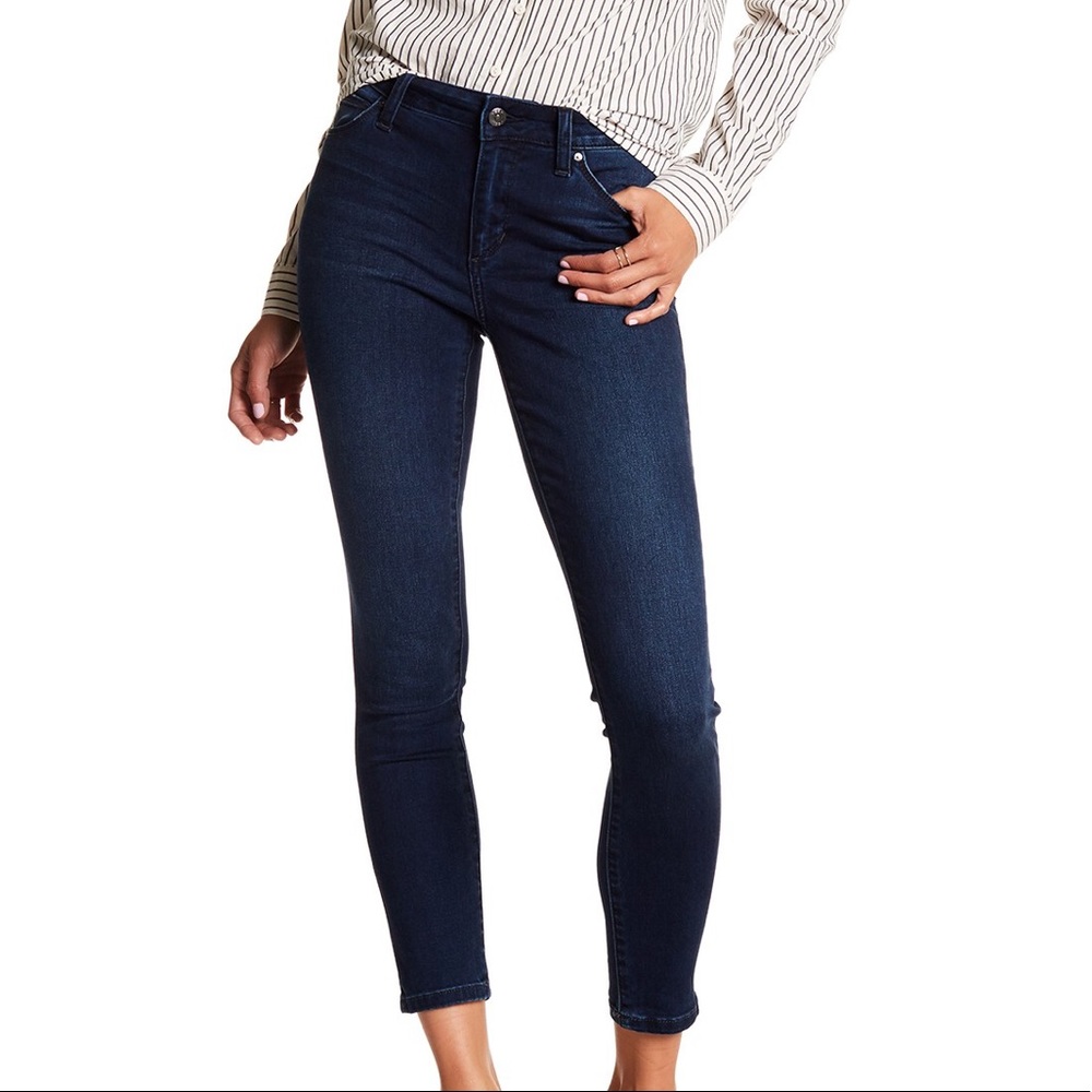 Joe’s Jeans Skinny Ankle Dark Wash Jean in Blayne